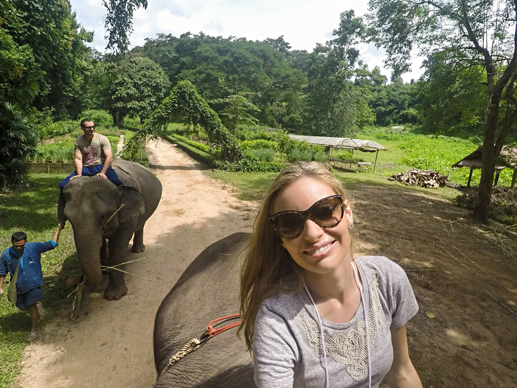 Chiang Rai Honeymoon | Golden Triangle | Elephant Camp | Anantara Resort | Mekong River | Myanmar | Laos | Bubbly Moments