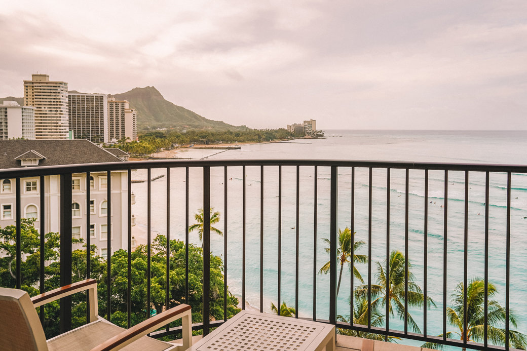 Moana Surfrider Hotel Honolulu | Oahu | Waikiki Beach | Travel | Travel Photography | Westin Hotel | Bubbly Moments