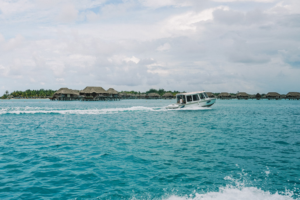 Dazzling Bora Bora | French Polynesia | Blue Lagoon | Paradise | Four Seasons Bora Bora | Tahiti | Island | Overwater Bungalow | Travel | Travel Photography | Bubbly Moments