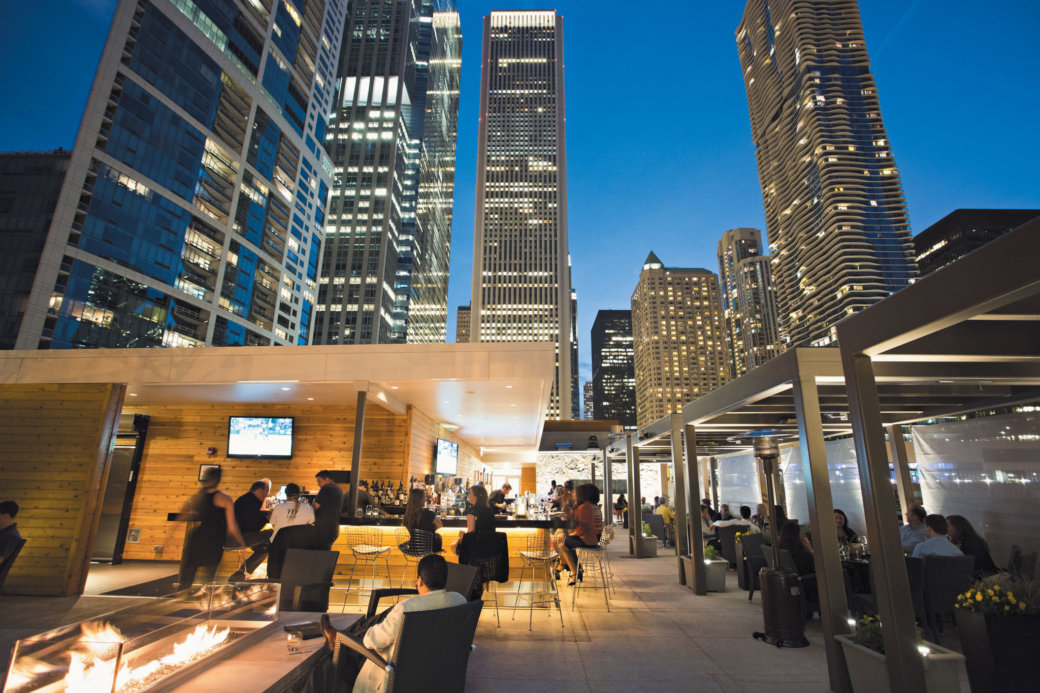 3 Forks | best rooftop bars chicago, chicago bars, chicago rooftop bars, rooftop bar, rooftop restaurants chicago | Bubbly Moments