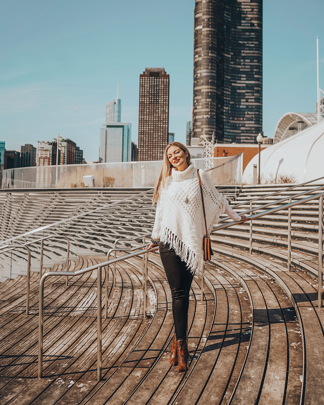 Instagrammable Places in Chicago | Most Instagrammable Places in Chicago | Best/Instagram Spots in Chicago | Chicago Instagram Spots | Instagram-Worthy Places in Chicago | Bubbly Moments | Emilia Taneva