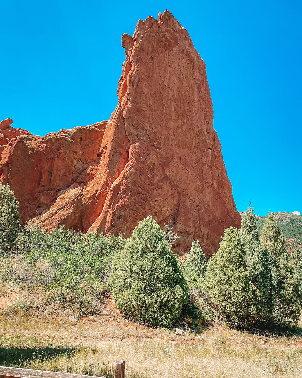 The Garden of Gods | Garden of Gods Colorado | Colorado Springs | Gods Trail Colorado Springs | Red Rock Corral | Trailing | Hiking | Rock Mountains | Outdoor Activities | Fun things to do in Colorado | Places in Colorado Springs | Chambers Trail | Bretag Trail Colorado | Parlmer Trail Colorado | Garden of Gods Trail in Colorado Springs | Bubbly Moments