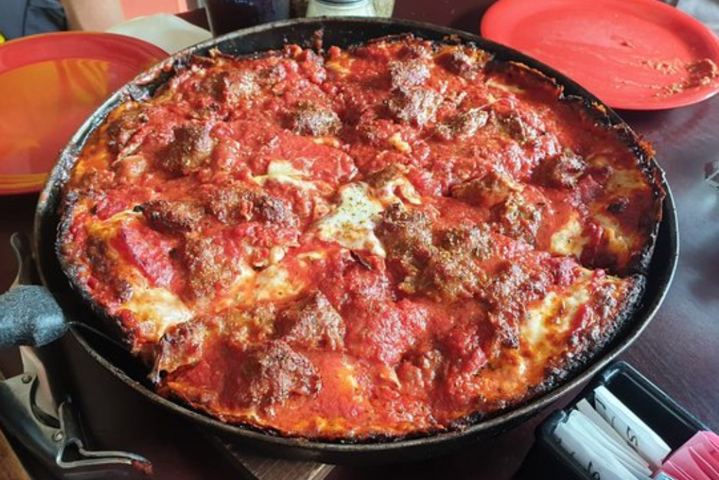 Where to Get the Best Deep Dish Pizza in Chicago | Best Places to Get Deep Dish Pizza in Chicago | The Original Deep Dish | Pan Pizza | Stuffed Pizza | Bubbly Moments