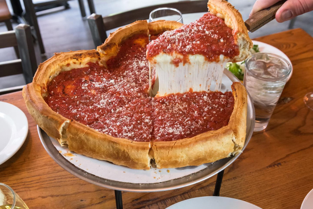 Where to Get the Best Deep Dish Pizza in Chicago | Best Places to Get Deep Dish Pizza in Chicago | The Original Deep Dish | Pan Pizza | Stuffed Pizza | Bubbly Moments